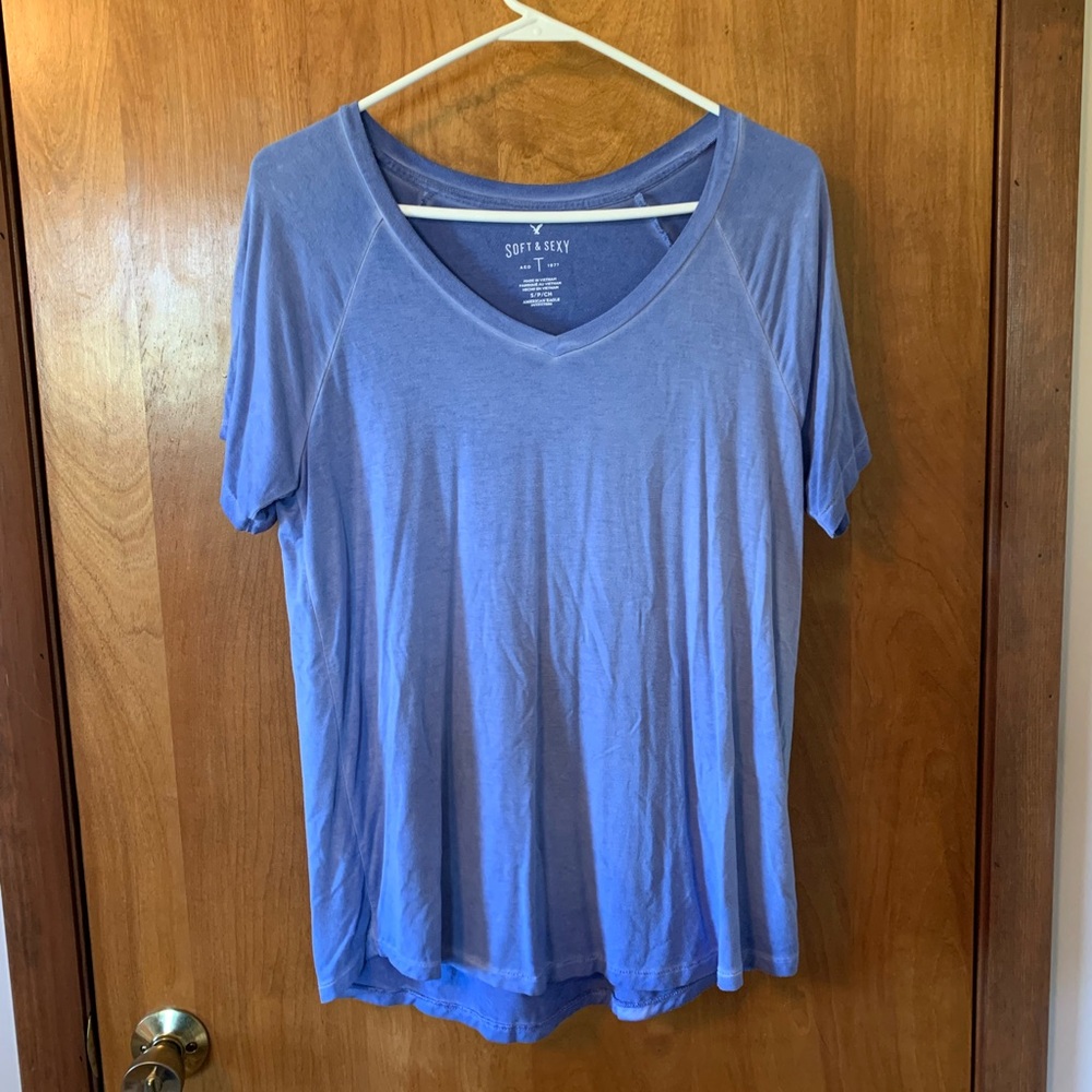 Soft and sexy American eagle tee